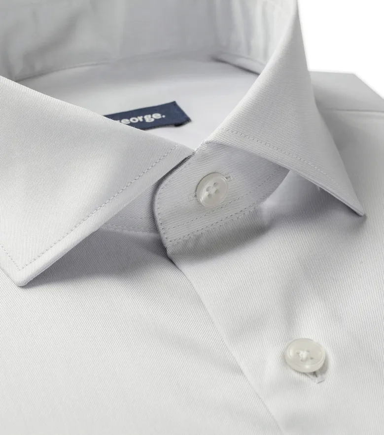 Camisa de popelina blanca lisa de fácil planchado