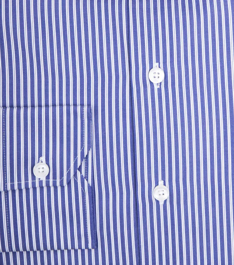 Camisa de popelina blanca lisa de fácil planchado