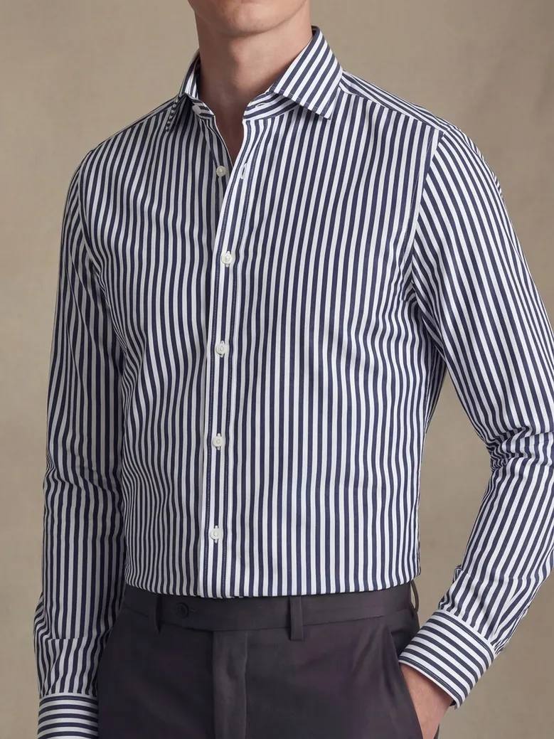 Camisa de popelina blanca lisa de fácil planchado