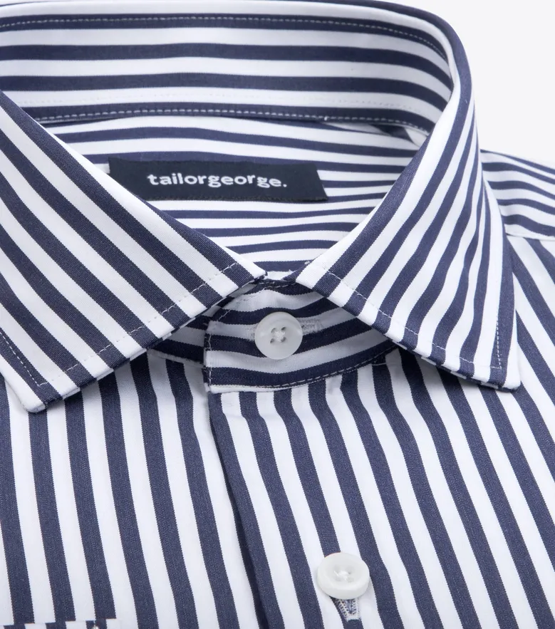 Camisa de popelina blanca lisa de fácil planchado