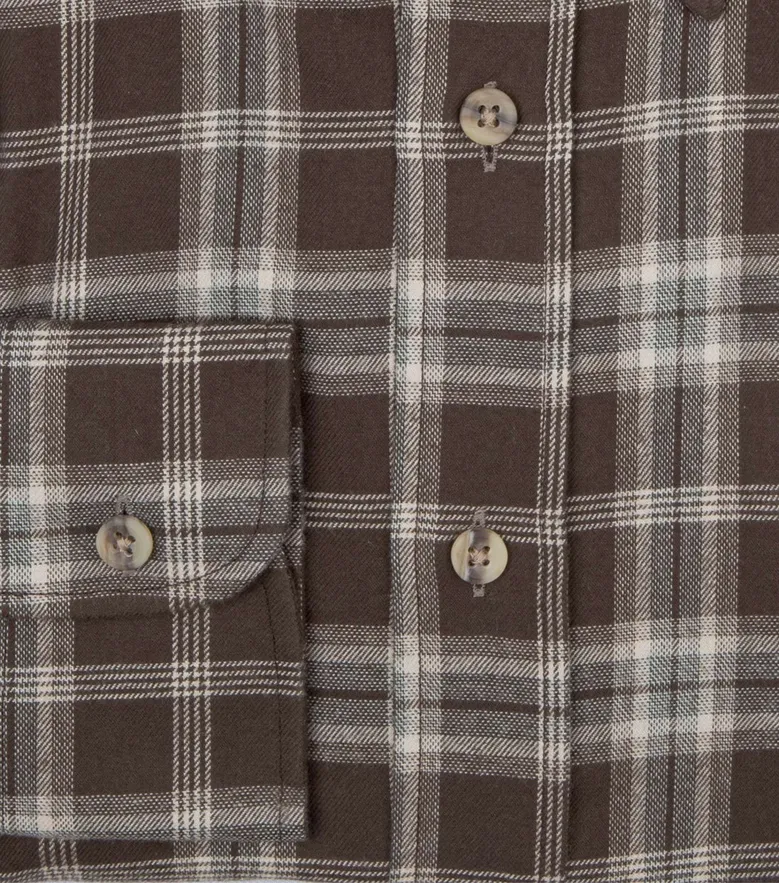 Camisa de popelina blanca lisa de fácil planchado