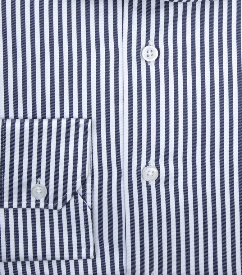 Camisa de popelina blanca lisa de fácil planchado