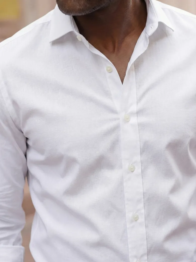 Camisa de popelina blanca lisa de fácil planchado