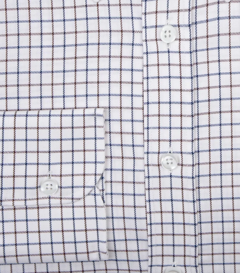Camisa de popelina blanca lisa de fácil planchado