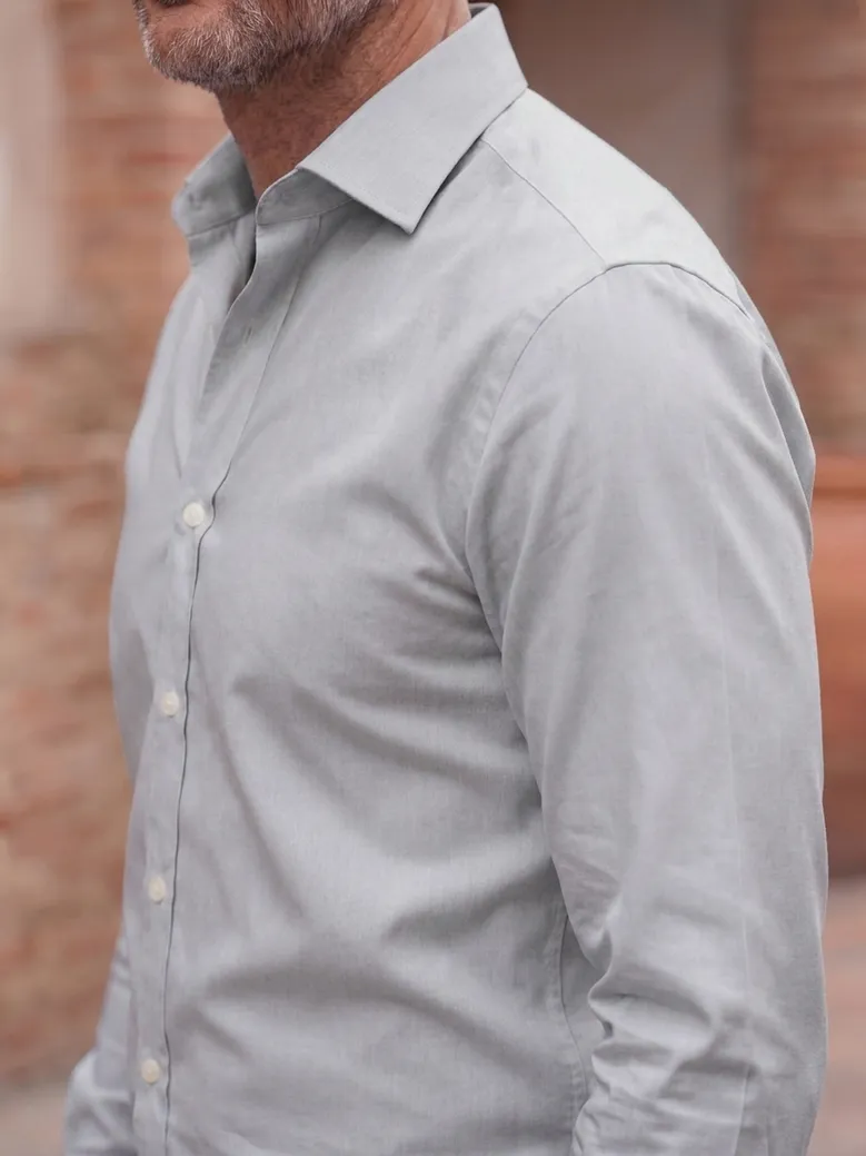 Camisa de popelina blanca lisa de fácil planchado
