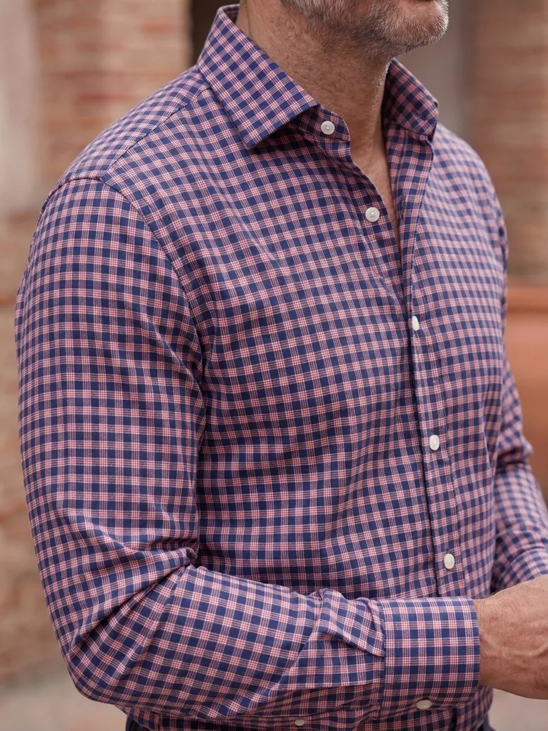 Camisa de popelina blanca lisa de fácil planchado