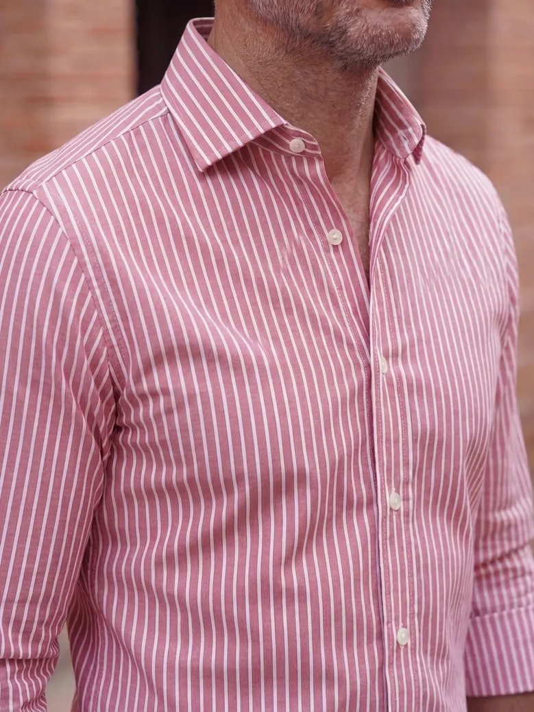 Camisa de popelina blanca lisa de fácil planchado