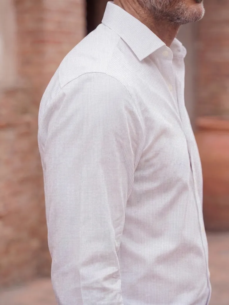 Camisa de popelina blanca lisa de fácil planchado