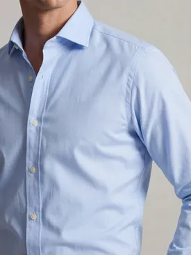 Camisa azul cielo lisa de planchado fácil de punta a punta