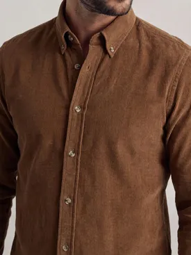 Camisa de pana gruesa de color marrón avellana